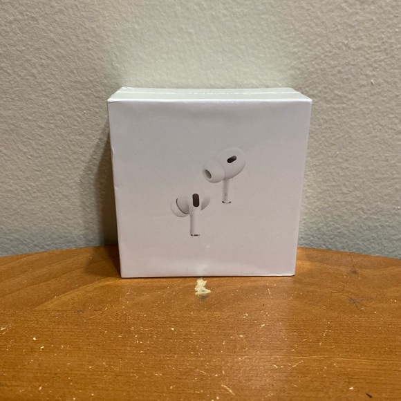 Apple AirPods Pro 2nd Gen with White Case